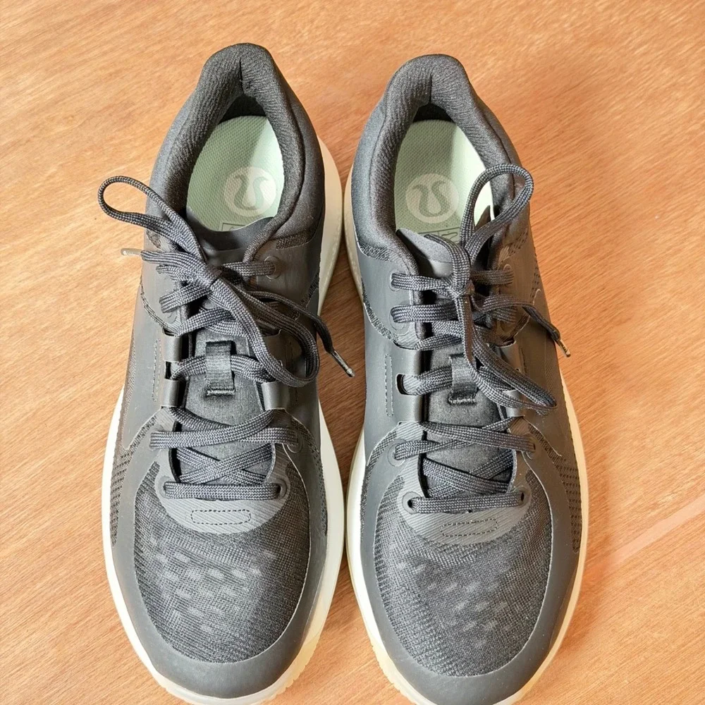 Lululemon strongfeel‎ train Womens 8.5 Workout Shoes Black sneaker lace up gym